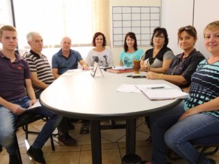 Prefeito Dionisio Wagner realizou reunião com a Direção da Escola Joaquim José da Silva Xavier