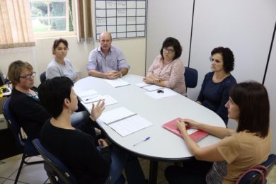 Reunião foi realizada com a Direção da Escola Joaquim José da Silva Xavier
