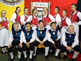 33º Sauerkraut Spielfest celebrou o 35º aniversário do Grupo Folclórico Cultivo do Passado