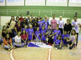 Escolinha Multiesportiva é Campeã da Copa Adair Joalheiro de Futsal Categoria SUB 13