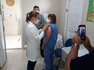 Vacinação contra Covid-19 em Lagoa dos Três Cantos