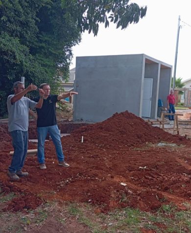 Diogo Lasch, prefeito em exercício de Lagoa dos Três Cantos visitou obras no município